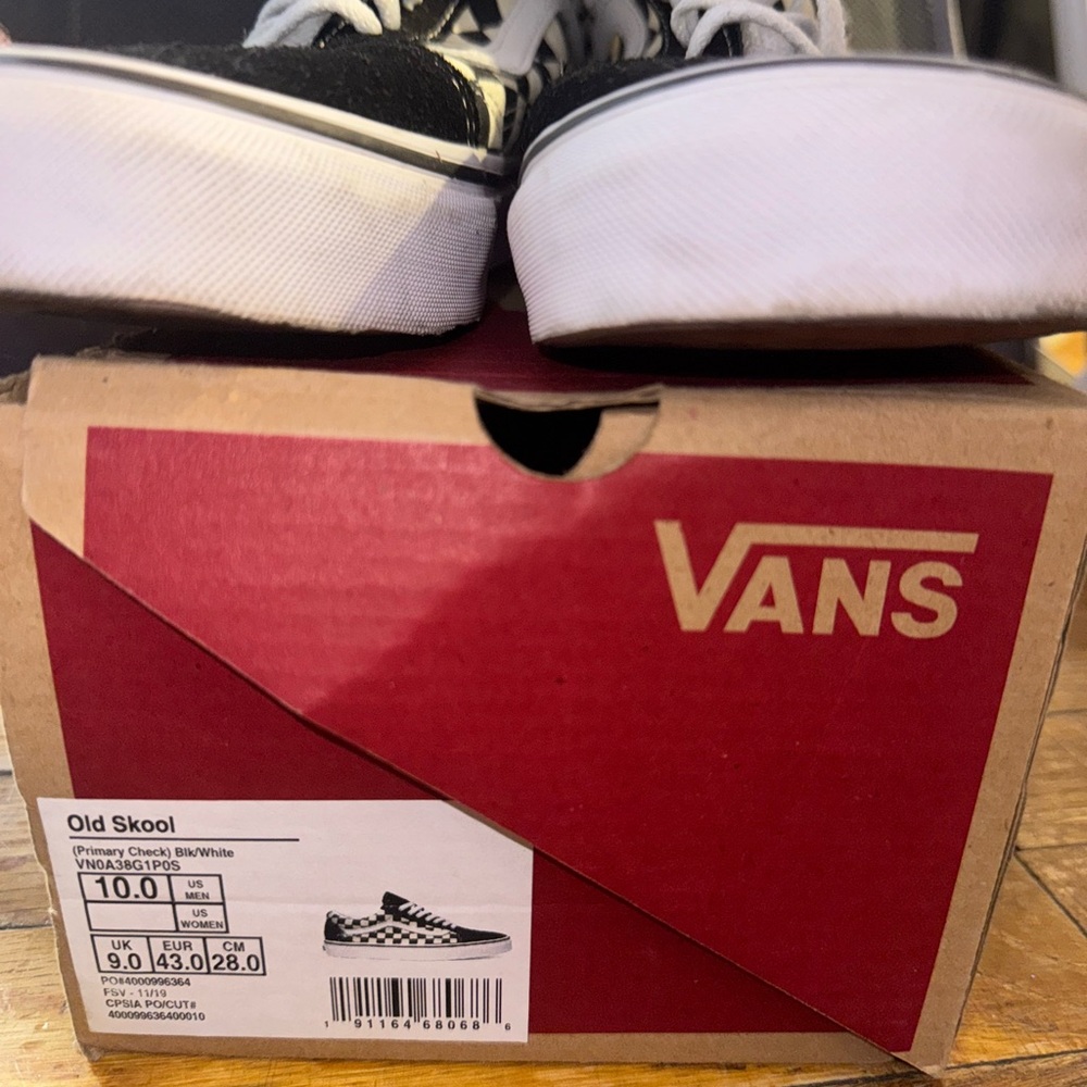 Vans - Picture 6 of 6